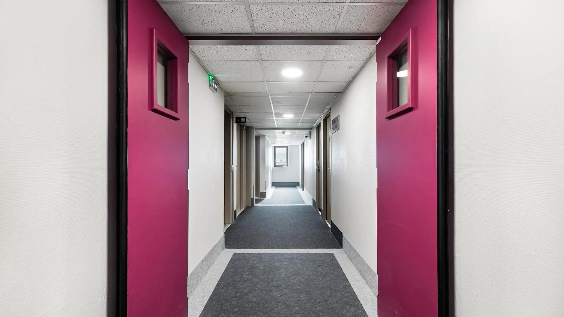 B&B HOTEL Lyon Vénissieux
